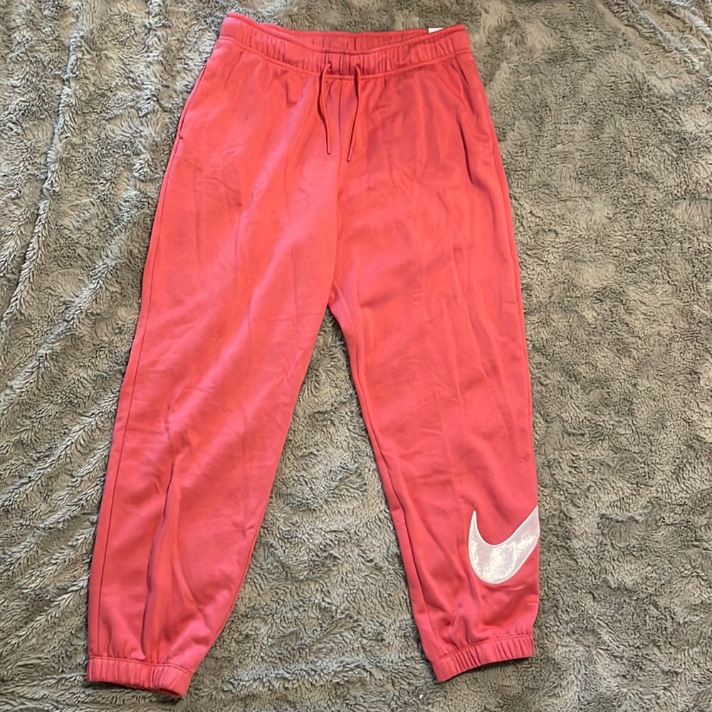 Nike Loose Fit Mid Rise Sweatpants